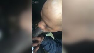Some old daddy sucking dick - 10 image