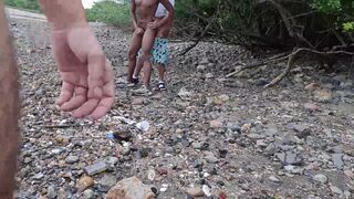 The foreigner and arrived at the beach