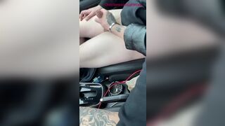 Driving around and sucking each other off in public - 8 image