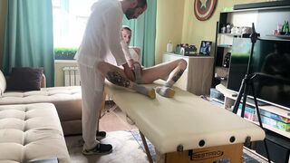 Dicky masseur fucks athletic twink during massage - 1 image