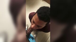 Sucking monster bbc in public restroom - 6 image