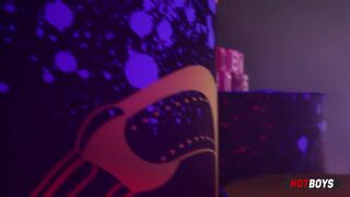 Party at the mansion!