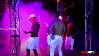 Party at the mansion! - 2 image