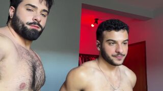 Amateur Raw Fun: Big Dicks, Deep Kinks, and Intense Pleasure - Vincent and Vitor - 7 image