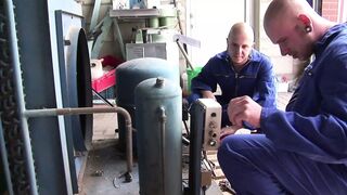 Amateur Outdoor Fucker in Raw Fetish Fun - 1 image