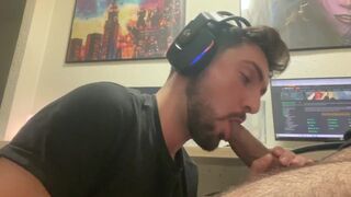 he suck my big dick after gaming - 6 image