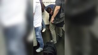 Banheiro WC putaria e mamada 7 - 9 image