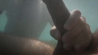 Priapo Xxl, Mars Barcelona & Vadim Romanov team up for wild outdoor threesome with loads of cum