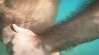 Priapo Xxl, Mars Barcelona & Vadim Romanov team up for wild outdoor threesome with loads of cum