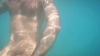 Priapo Xxl, Mars Barcelona & Vadim Romanov team up for wild outdoor threesome with loads of cum