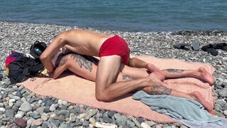 Falcon Al's oiled ass takes a pounding & cum explosion on the beach