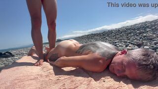 Falcon Al's oiled ass takes a pounding & cum explosion on the beach