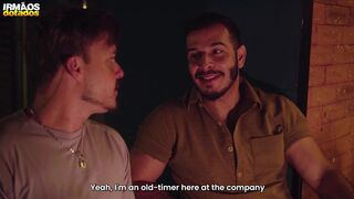 Stepdad RickNeker & Donato Ramon's first time in the ass: Bareback ass-to-mouth action with a muscular guy