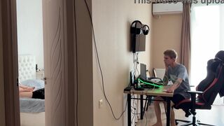 Max Gen surprises Ethan Lestray with deep throat and rimming action while jerking off