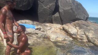 Neguim Reborn's first time on the beach with a huge black cock & ballbusting skills - 10 image