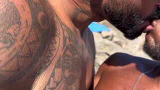 Neguim Reborn's first time on the beach with a huge black cock & ballbusting skills