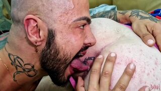 Hot red video: Dorn's bald dude devours ass & sucks hard in steamy action - 5 image