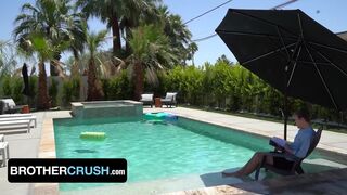 Taylor Reign & Jack Bailey share hot outdoor threesome with cumshots - 3 image