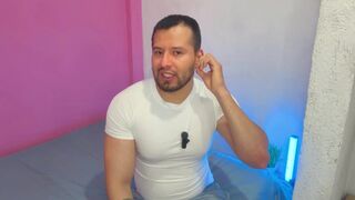 Nicaraguense boy gets his tight ass drilled by a well-endowed Mexican hunk - 10 image