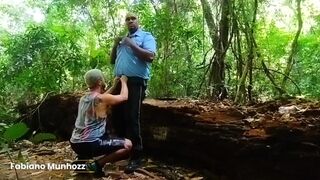 Black stud follow bus driver and sucks him dry in park - 6 image