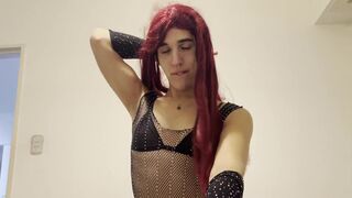 Emily, the Argentinian cutie, gives her amateur boy toy a warm load - 10 image