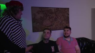 Euerickdiaz & Dorn get down and dirty in complete behind-the-scenes of a wild interracial film with Bob Willian - 1 image