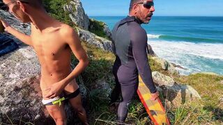 Watch these two surfer babes devour each other's brains on Florianopolis beach! - 5 image