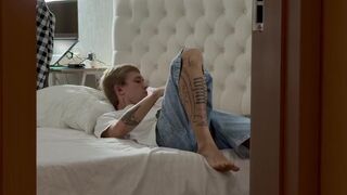 Ethan Lestray's friend was so horny, he jerked off before brutally pounding Max Gen's tight ass and face - 2 image
